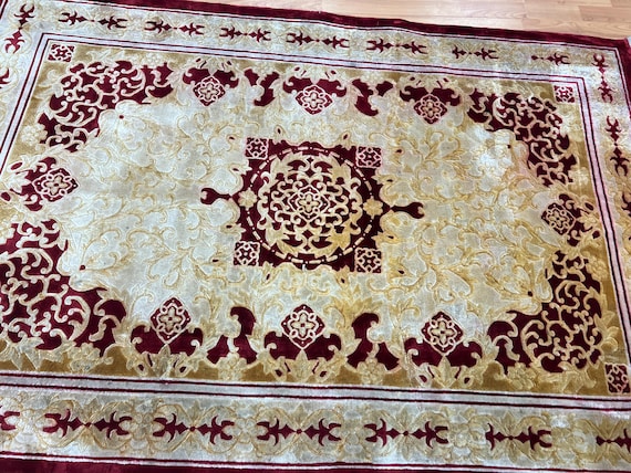 4' x 6' Chinese Art Deco Oriental Rug - Hand Made - 100% Silk