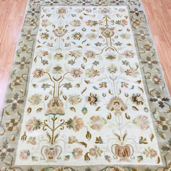 5'7" x 8'4" Nepal Tofangiyan Collection Oriental Rug - Hand Made - 100% Wool