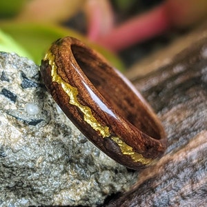 Ancient Kauri Spiral Grain Wood Ring With Central 24K Gold Vein ...