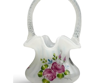 Panier vintage en verre d'art Fenton des années 1990, peint à la main par Sue (Sunny) Davis, motif floral rose à volants, 20 cm (8 pouces), d'occasion
