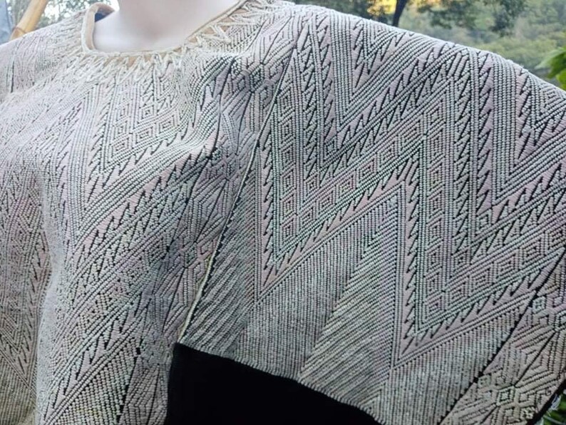 Authentic Vintage Guatemalan Mayan Huipil Chichicastenango Circa 1970/'s Handmade Hand Woven Hand Embroidered Poncho Kaftan Caftan