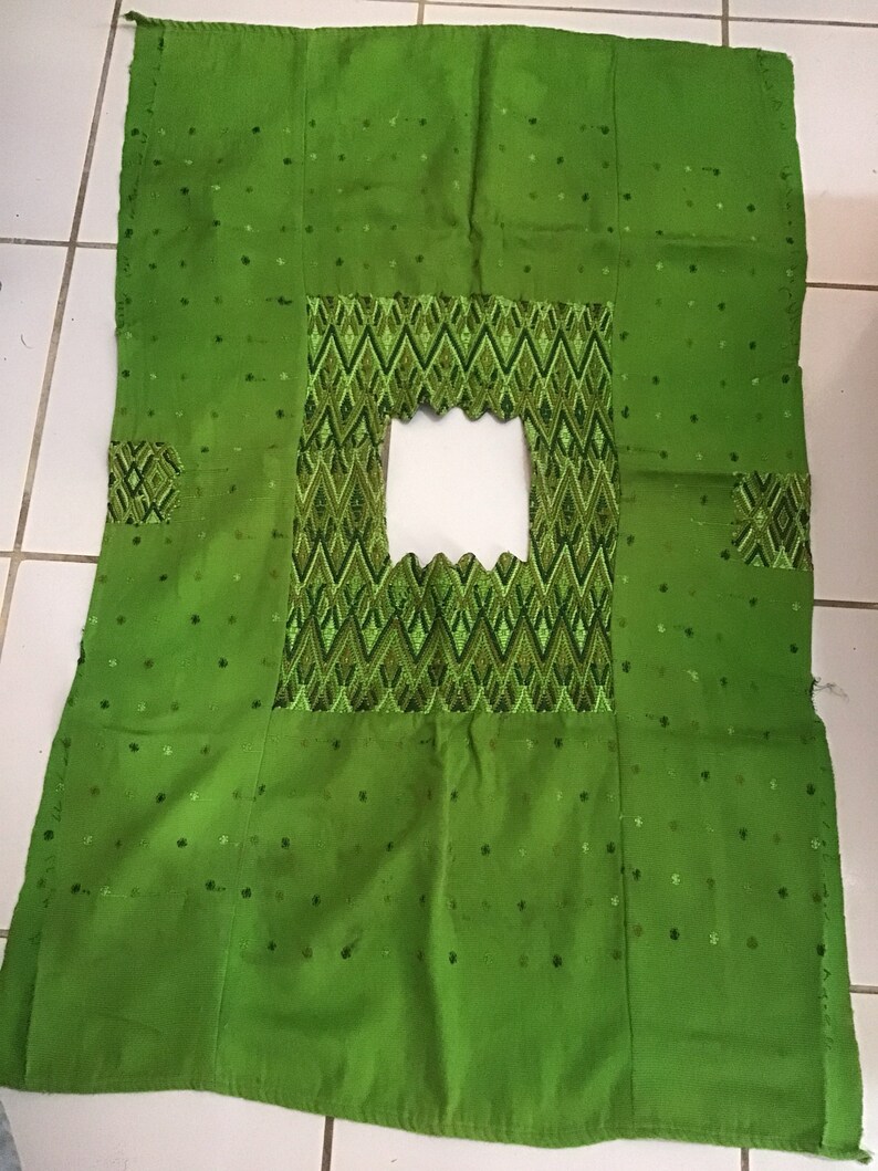 Vintage mayan Guatemalan Huipil 100/% Cotton Handmade Hand Woven Hand Embroidered Hippie Boho Festival Poncho Kaftan Caftan