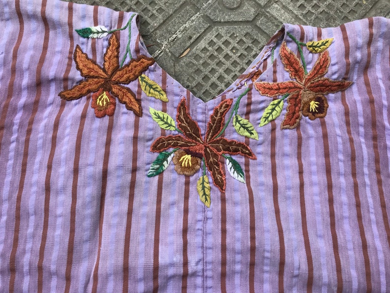 Vintage mayan Guatemalan Huipil Handmade Hand Woven Hand Embroidered Hippie Boho Festival Poncho Kaftan Caftan