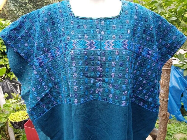 Vintage mayan Guatemalan San Lucas Toliman 100/% Cotton Handmade Hand Woven Hand Embroidered Hippie Boho Poncho Kaftan Caftan