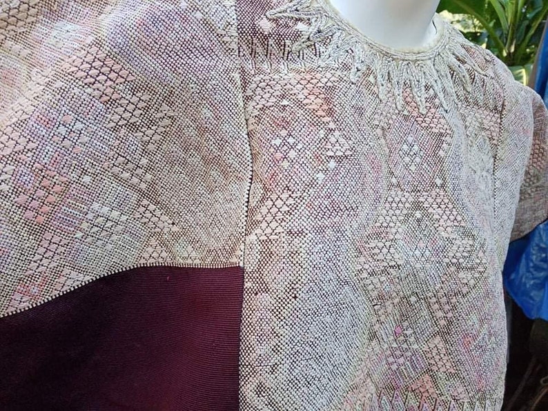 Vintage Guatemalan Mayan Huipil Chichicastenango Circa 1970/'s Handmade Hand Woven Hand Embroidered Poncho Kaftan Caftan Geometric Authentic