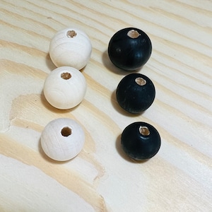 Beads come in black and natural color only.