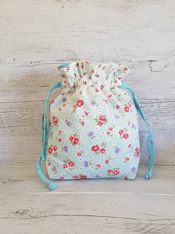 drawstring toiletry bag