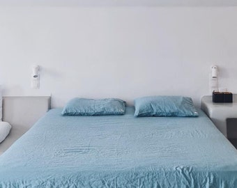 Teal Waves. 4-Piece linen bedding set. Linen duvet cover, 2 pillowcases, linen flat sheet. Teal, light blue. US Twin/ Full/ Queen/ King