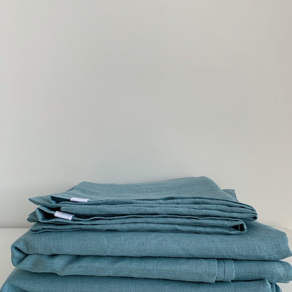 Teal Waves. Set of sheets (flat + fitted) + 2 pillow cases. Teal, mint. US Queen, US King