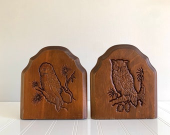 Pair of Vintage Carved Wooden Owl Bookends - Mid Century Modern MCM