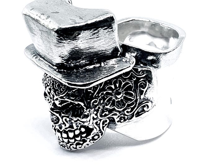 Tall Hat Skull Bottle Opener Ring by DDCustomJewelry                         Ring Opener, Unisex, bartender's tool, beer bottle ring opener