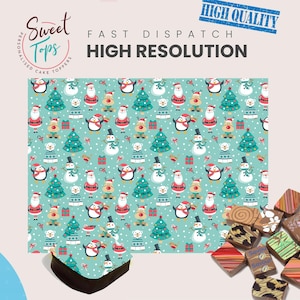 Peut inclure: Un décor de gâteau festif avec un motif répété de personnages de Noël, dont le Père Noël, des pingouins, des bonhommes de neige et des rennes, sur un fond turquoise. Le texte "Sweet Tops" et "Haute Résolution" est également visible.