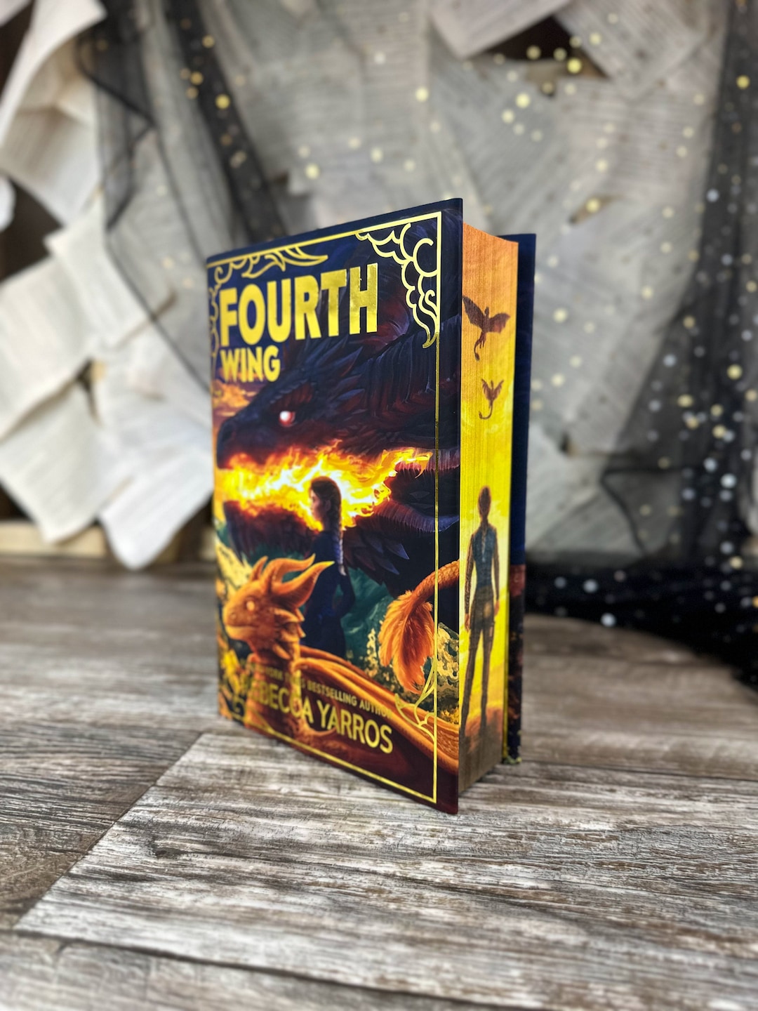 Fourth Wing Special Edition Book: Foiled Dust Jacket