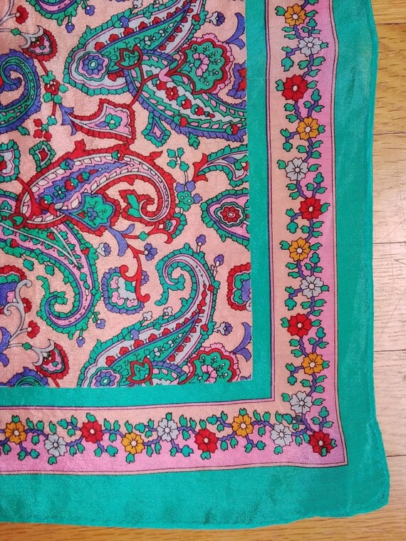 Vivid paisley silk scarf, vintage 80s by Specialt… - image 7