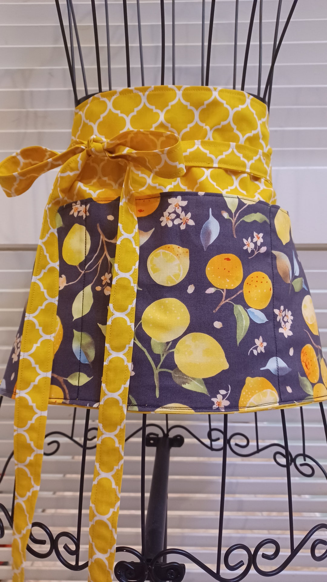 Lemon 3 Pocket Apron Waitress Apron Teacher Apron Server Etsy