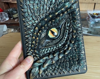 Met de hand gevormde 3D-draak 7-inch Kindle-hoesje 12 generatie