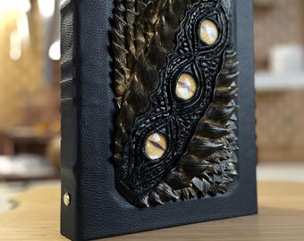 Gepersonaliseerde geboortekaart Soul Journal: Dragon Eye-notitieboek van imitatieleer