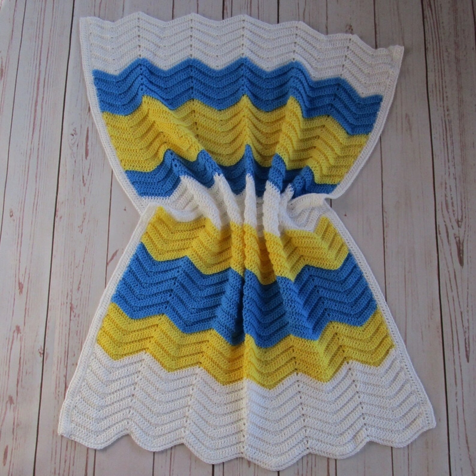 Crochet Chevron Baby Blanket in White, Sunny Yellow & Azure Blue Baby
