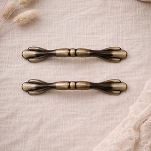 Vintage Inspired Brass Paw Pull Handle – 3" Center – Antique Bronze Drawer Handle – Unique Cabinet Hardware – Rustic Farmhouse Pull