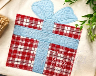 Quilted Christmas Gift Applique Machine Embroidery Design