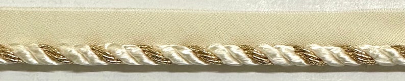 Twist Cord with Metallic Lip Piping Trimming 4 Continuous Yards Ivory Gold