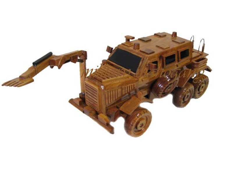 Buffalo MRAP 6x6 IED Armored Vehicle Force Protection General Dynamics Army Marine EOD Wood Wooden Military Mahogany Model image 5