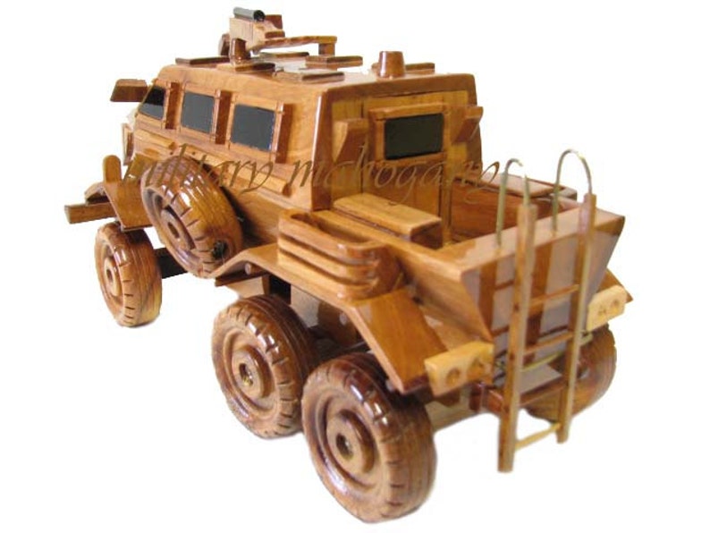 Buffalo MRAP 6x6 IED Armored Vehicle Force Protection General Dynamics Army Marine EOD Wood Wooden Military Mahogany Model image 3