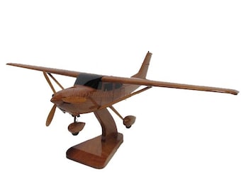 Cessna 182 Skylane Wooden Model Airplane Private Plane Handcrafted Mahogany Wood Desk Replica