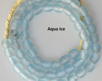 Strang Altglasperlen Ghana Krobo recycled glass beads 7-8 mm türkisgrün