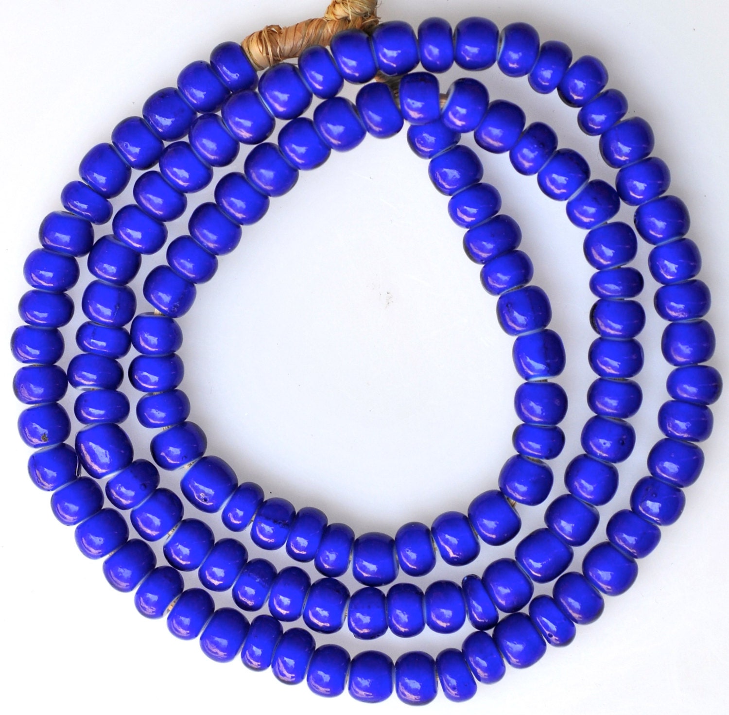 c*7様 White hearts old beads il_fullxfull.1134403652_nzd4.jpg
