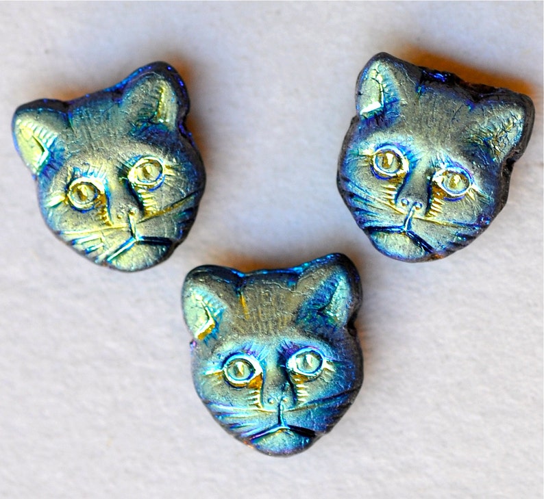 11mm Cat Bead Czech Glass Cat Beads Cat's Head Bead Various Colors Vertical or Horizontal Hole Qty 10 Black AB Matte