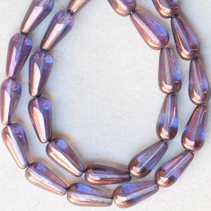 Tschechische Träne mit vertikalem Loch - Tschechische Glastropfenperle - 6 mm x 13 mm - Verschiedene Luster Diffusion Farben - Stückzahl 25