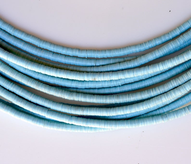 3 mm, 4 mm, 6 mm eller 8 mm afrikanska vinyl Heishi-pärlor - regnbågsfärgade, knallrosa, gula, lila eller blå - 30-36 tums sträng bild 4