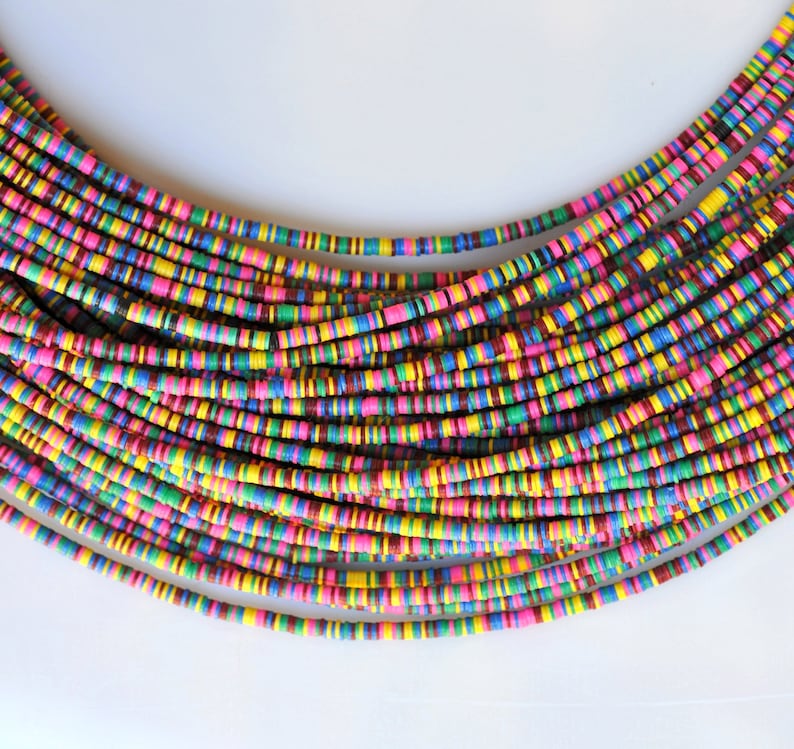3 mm, 4 mm, 6 mm eller 8 mm afrikanska vinyl Heishi-pärlor - regnbågsfärgade, knallrosa, gula, lila eller blå - 30-36 tums sträng bild 1