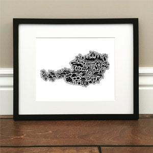 Autriche Carte Art Print - Signé 8,5 " x 11 " impression de carte dessinée à la main originale, y compris les monuments, la culture, les symboles et les villes