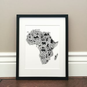 Impression d'art de la carte de l'Afrique - Impression d'une carte originale dessinée à la main, y compris les monuments, la culture, les symboles et les villes africains