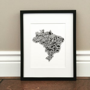 Brasilien Map Art Print - Druck einer originalen, handgezeichneten Landkarte mit Sehenswürdigkeiten, Symbolen und Städten