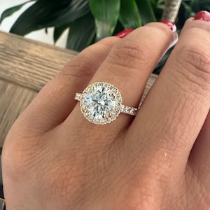 Lab Grown Diamond Wedding Set , 2 CT Round VS1/2 Lab Grown Diamond Ring , Round Cut Diamond Engagement Ring, Halo Engagement Ring Lab Grown