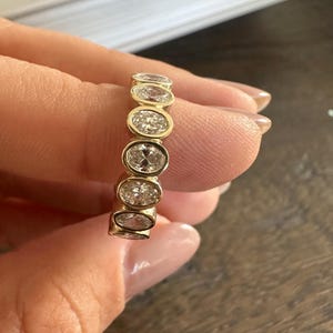 Oval Eternity Band / Moissanite Wedding Band / Oval Diamond Band / Eternity Diamond Band / Oval Eternity Diamond Band / Eternity Band