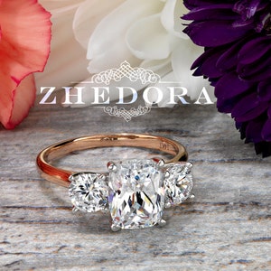 Elongated Cushion Cut Moissanite Ring Rose & White Gold, Cushion Cut Ring, Meghan&#39;s Ring, Past Present Future Ring, Rose Gold Cushion Ring