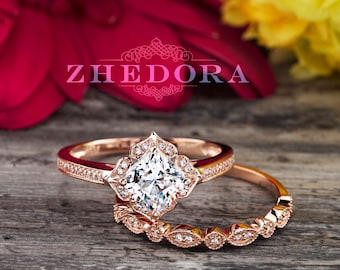 Moissanite Engagement Ring and Band In 14K / 18k Rose Gold,Simulated Diamond Floral Vintage Bridal Set, Moissanite Wedding Set, Flower Ring