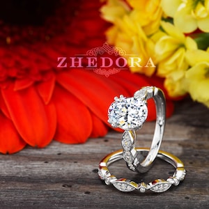 Oval Bridal Set in 14k/ 18k White Gold , Oval Cut Engagement Ring Set, Moissanite Oval Wedding Set, Platinum Moissanite Oval Cut Ring Set