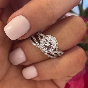 2 CT round Bridal Set,  Forever One Moissanite Bridal Set, Round Twisted Engagement Ring, Platinum Ring, Lab Diamond Ring, Wedding Set