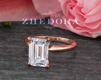 2.5 CT Emerald Cut Solitaire Engagement Ring in Solid Rose 14k/18k Gold, Emerald Cut Engagement Ring, Rose Gold Emerald Cut Ring, Moissanite