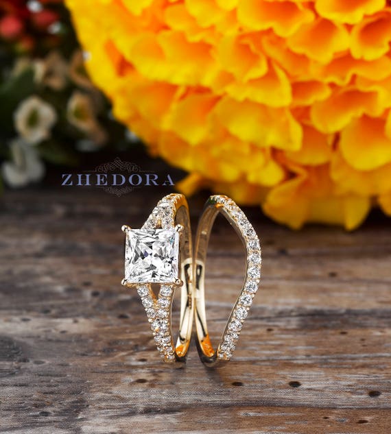 Princess cut wedding band yellow gold cheap