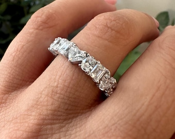 Vigselring med labbodlad diamant, Ring med blandade diamanter, Ring med labbodlad diamant, Evighetsring med blandade former, Labbskapad, Jubileumsring med diamanter