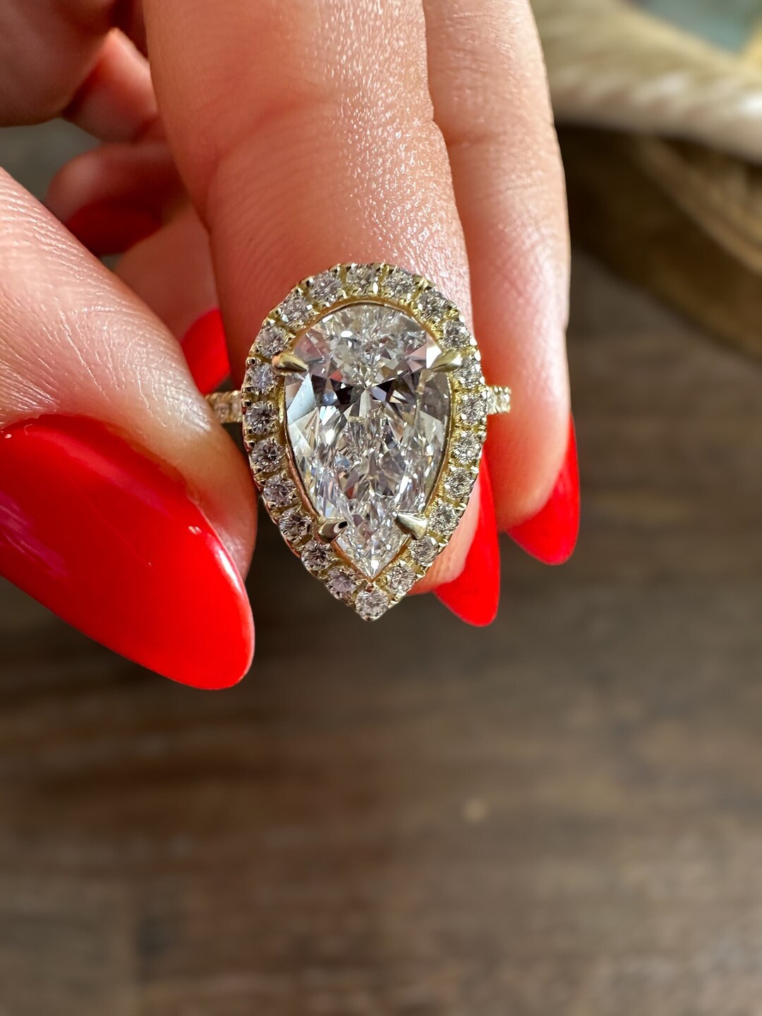 Lab Grown Diamond Engagement Ring , 2 CT Pear F VS1/2 , Lab Pear ...