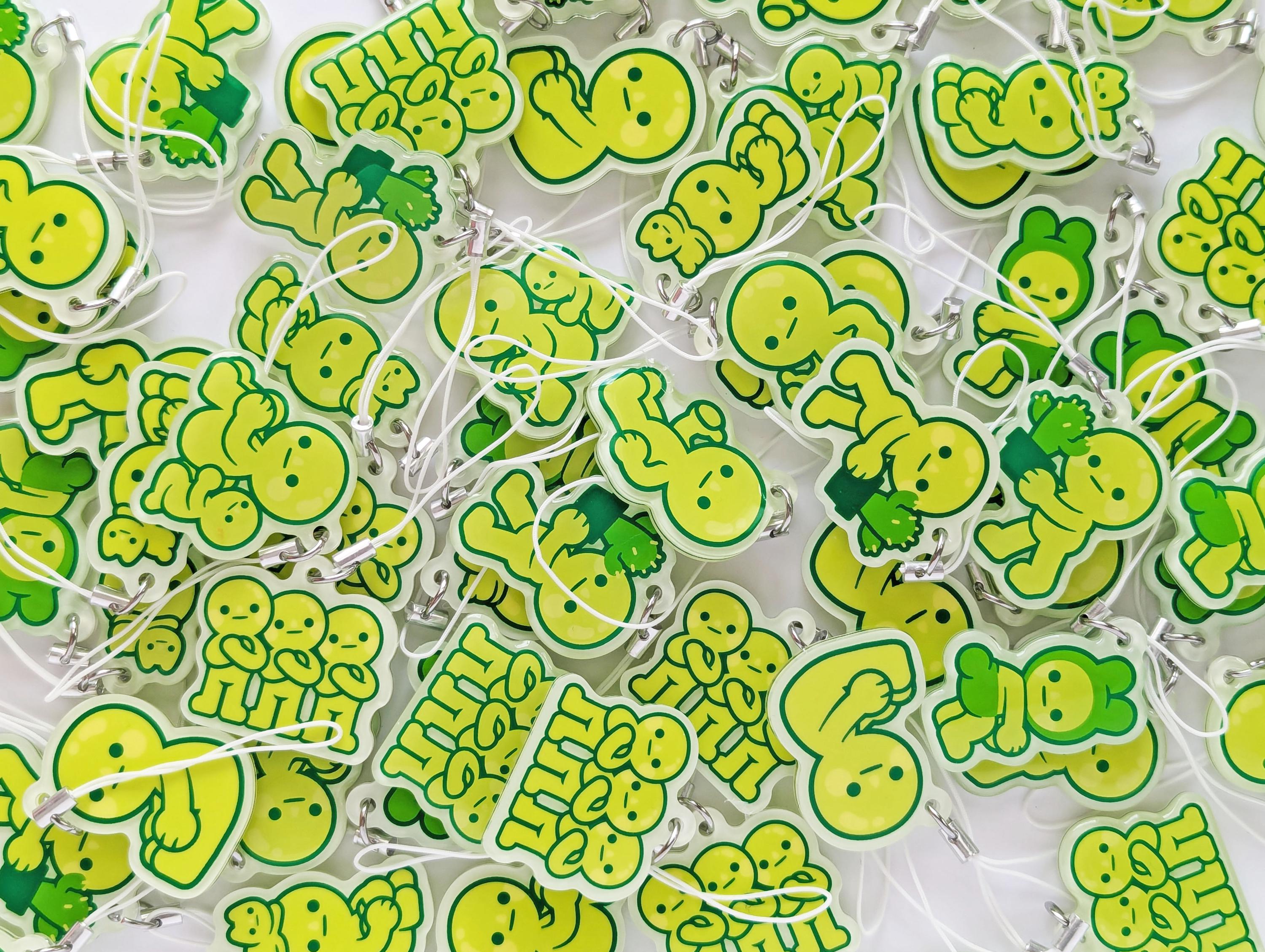 Little Green Guy Surprise Keychain - Etsy