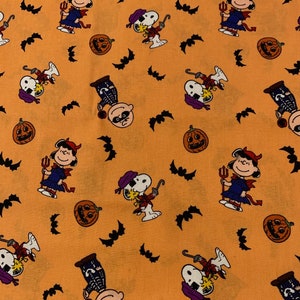 Charlie Brown, snoopy and Lucy fabric, Sold by the half yard, if you buy two or more I&#39;ll send the fabric in one piece. Peanuts fabric.