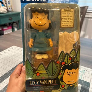 Peanuts Lucy Van Pelt, A Charlie Brown Christmas Figure NEW Christmas, peanuts character, snoopy.